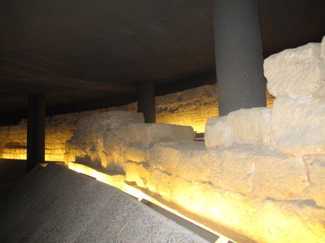 "Restes de la muralla del segle XIV conservades al carrer Anselm Clavé", Fotografia Ajuntament de Lleida